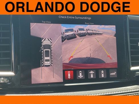 New 2026 Chrysler Pacifica Select image 16