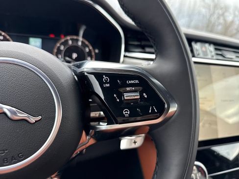 New 2026 Jaguar F-PACE R-Dynamic S image 21