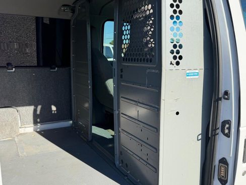 Used 2014 Ford E-250 and Econoline 250 w/ Interior Upgrade Package image 38