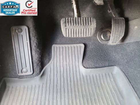 Used 2023 Subaru Outback Premium image 17