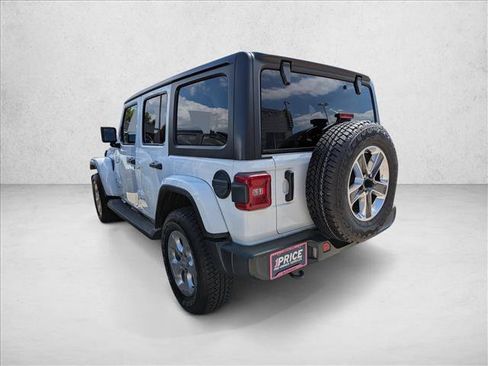 Used 2021 Jeep Wrangler Unlimited Sahara AWD/4WD image 5