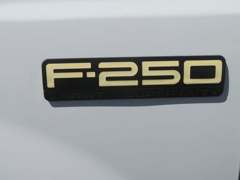 Used 2004 Ford F250 Lariat image 13