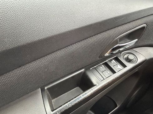 Used 2014 Chevrolet Cruze LT w/ RS Package FWD image 27