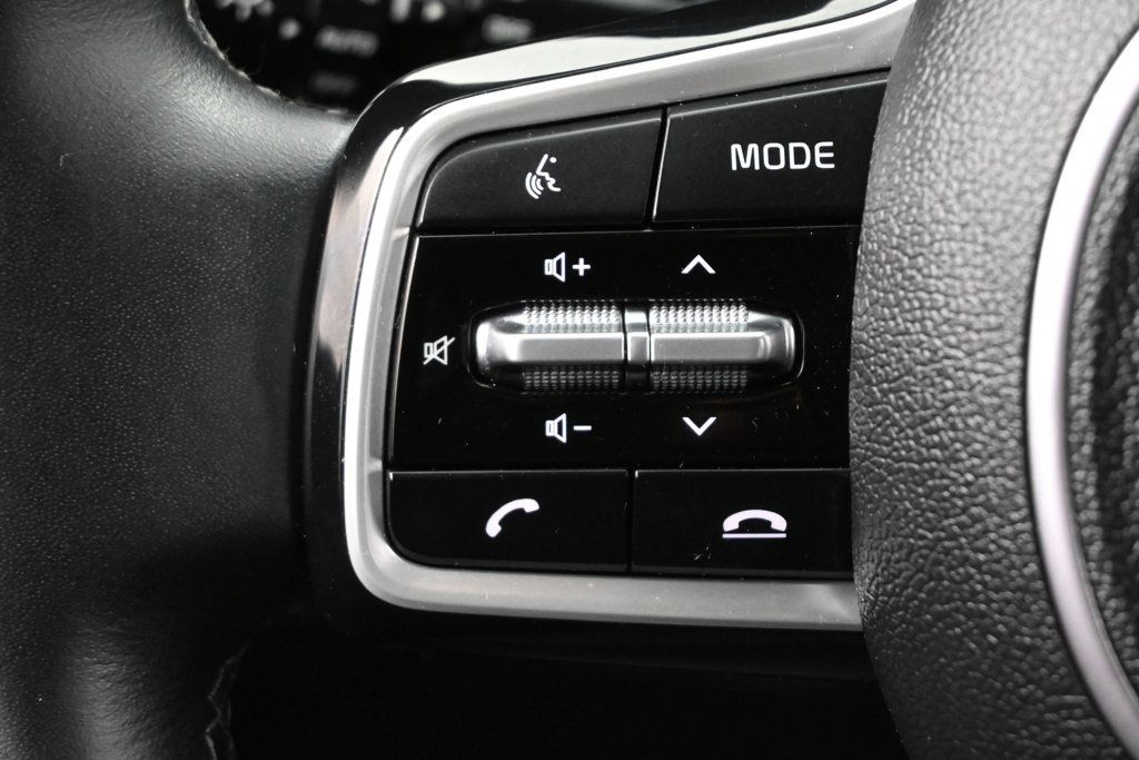 Used 2023 Kia Sorento SX FWD image 7