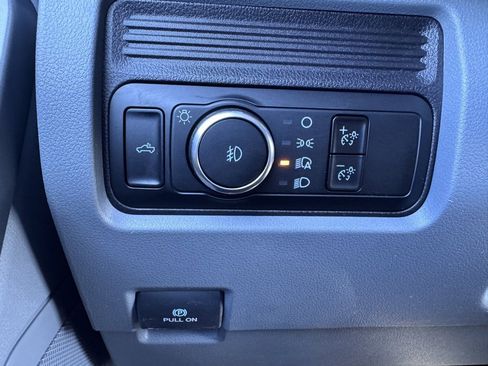 Used 2024 Ford F250 XLT image 32