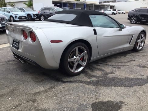 Used 2007 Chevrolet Corvette Convertible w/ Preferred Equipment Group RWD image 4
