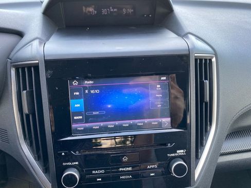 Used 2019 Subaru Crosstrek 2.0i Premium image 15