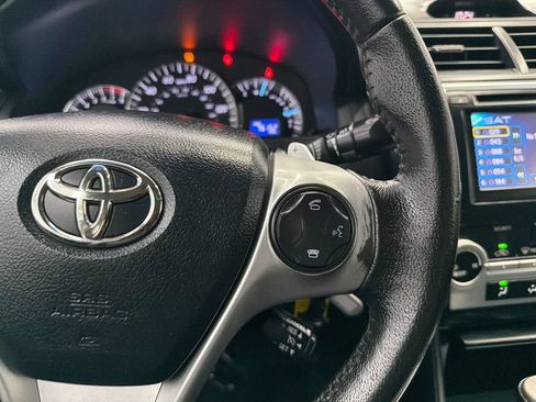 Used 2012 Toyota Camry SE FWD image 23