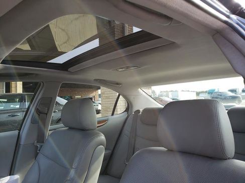 Used 2005 Lexus ES 330 image 12