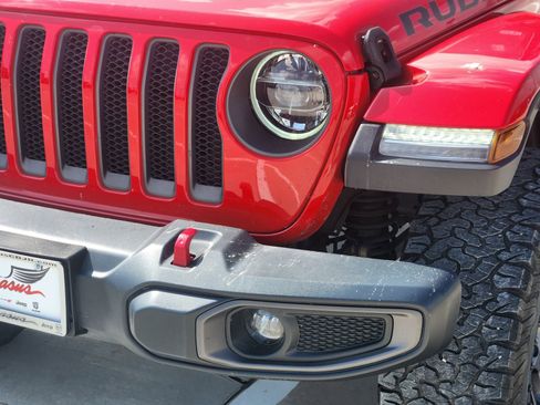 Used 2021 Jeep Wrangler Unlimited Rubicon w/ Xtreme Recon 35" Tire Package AWD/4WD image 9