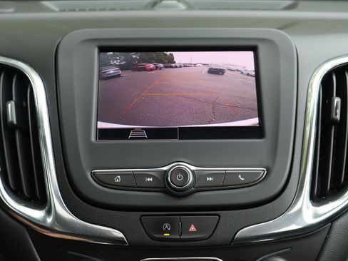 Used 2023 Chevrolet Equinox LT AWD/4WD image 18