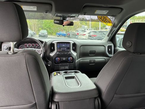 Used 2022 Chevrolet Silverado 1500 LT AWD/4WD image 27