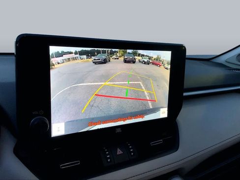 Used 2023 Toyota RAV4 XLE Premium FWD image 28