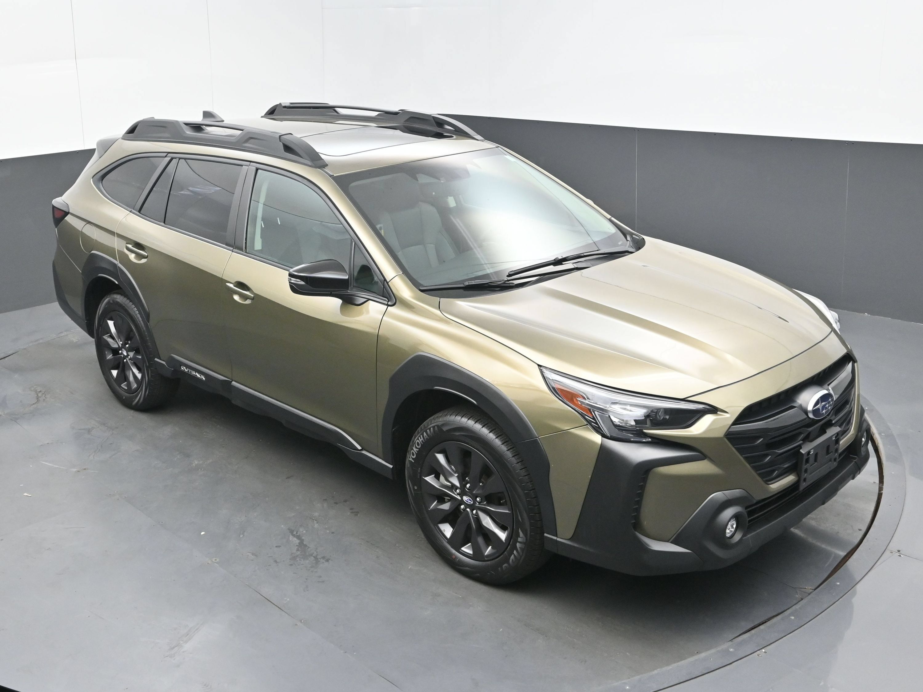 Used 2025 Subaru Outback Onyx Edition AWD/4WD image 32