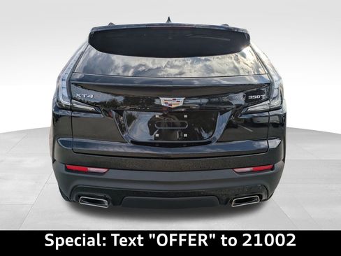 Used 2023 Cadillac XT4 Sport image 3