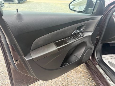 Used 2015 Chevrolet Cruze LT w/ RS Package FWD image 11