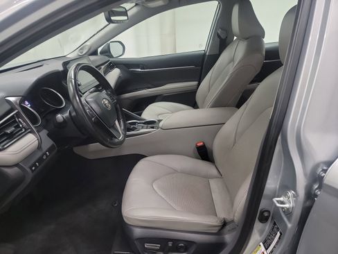 Used 2023 Toyota Camry XLE w/ Navigation Package image 12