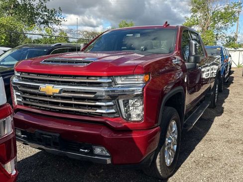Used 2022 Chevrolet Silverado 2500 High Country AWD/4WD image 2
