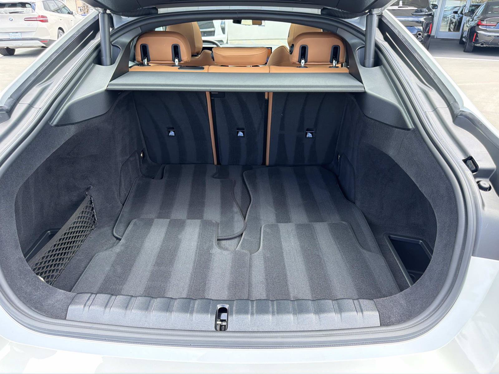 Used 2025 BMW i4 eDrive40 RWD image 5