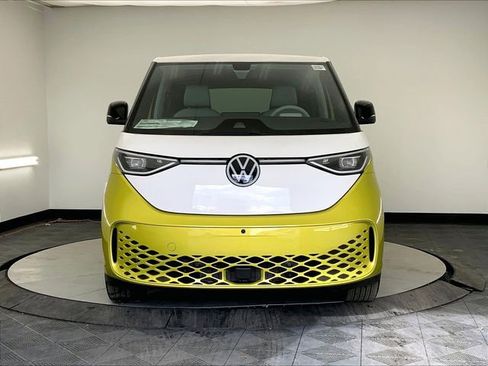 New 2025 Volkswagen ID. Buzz 1st Edition image 3