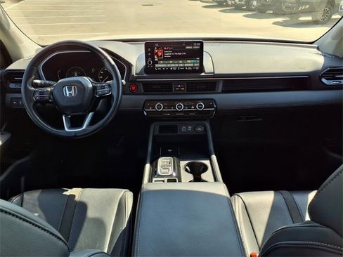 Used 2024 Honda Pilot EX-L image 3