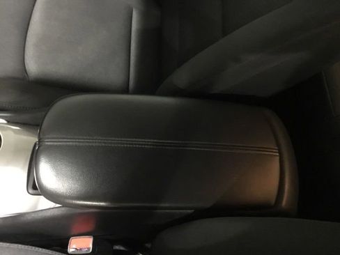 Used 2023 Chevrolet Malibu LT image 34