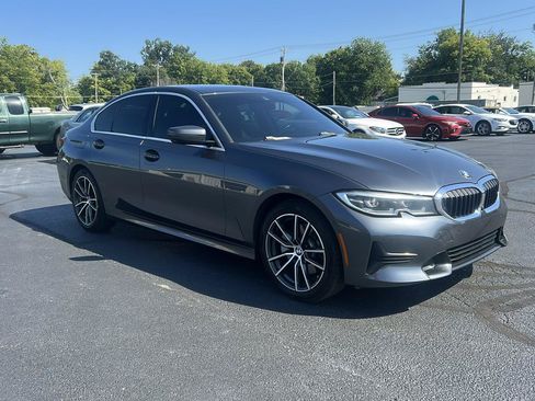 Used 2020 BMW 330i Sedan w/ Convenience Package RWD image 3
