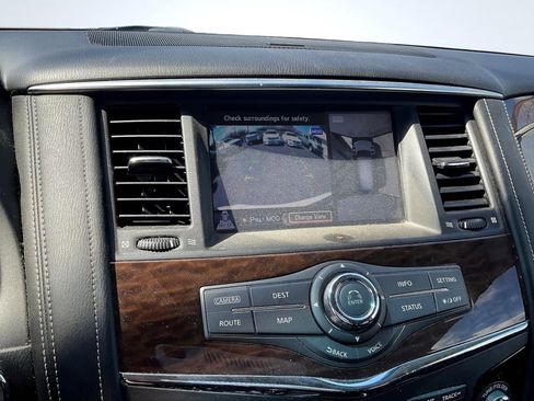 Used 2017 Nissan Armada SL image 21