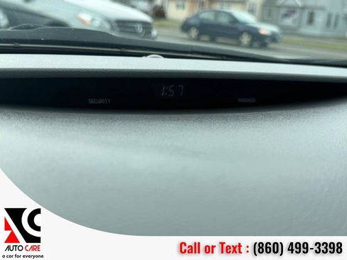 Used 2011 Toyota Camry LE FWD image 25