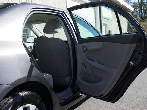 Used 2009 Toyota Corolla SEDAN 4D image 22