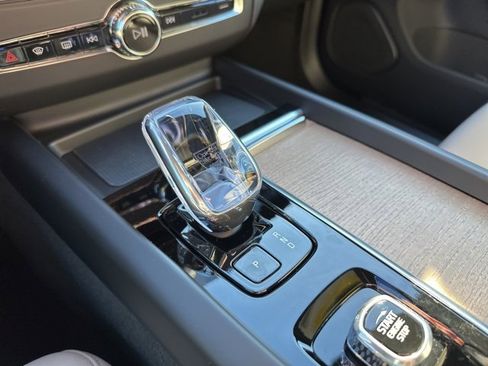 New 2026 Volvo XC60 B5 Plus w/ Protection Package Premier image 14