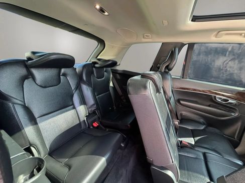 Used 2017 Volvo XC90 T6 Momentum w/ Vision Package AWD/4WD image 16