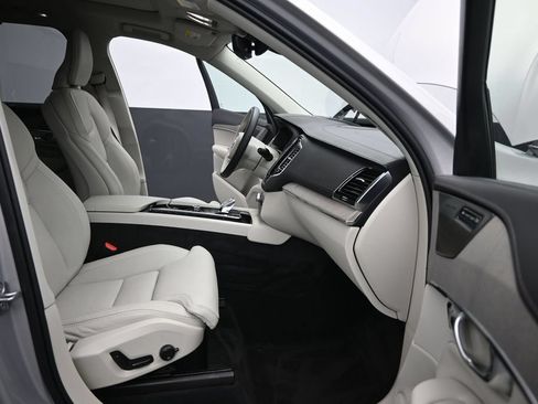 Certified 2025 Volvo XC90 B6 Ultra w/ Protection Package AWD/4WD image 15