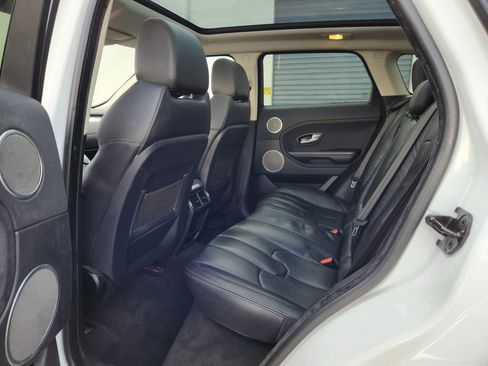 Used 2015 Land Rover Range Rover Evoque Pure Premium image 16