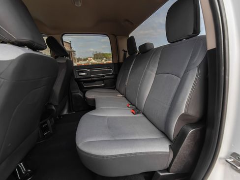 Used 2019 RAM 2500 Big Horn image 26