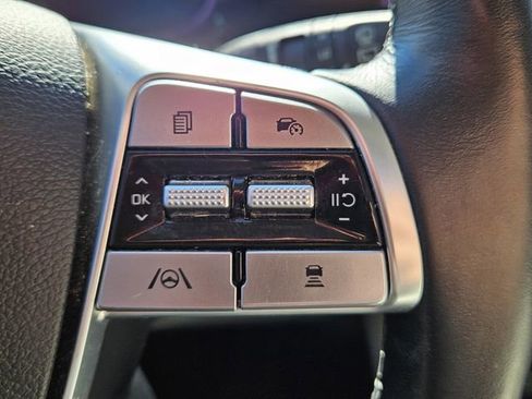 Used 2023 Kia Telluride EX w/ EX Captain's Chair Package image 24