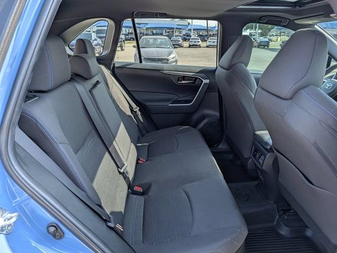 Used 2022 Toyota RAV4 SE w/ Convenience Package AWD/4WD image 33