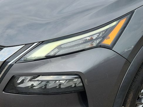 Used 2023 Nissan Rogue S AWD/4WD image 10