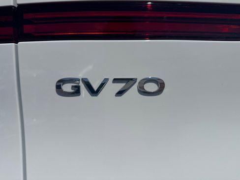 Used 2026 Genesis GV70 2.5T Advanced AWD/4WD image 23