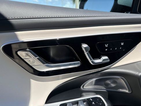New 2026 Mercedes-Benz E 450 4MATIC Sedan image 17
