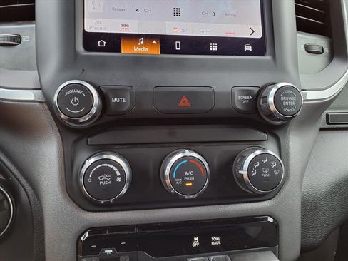 Used 2024 RAM 2500 Big Horn w/ Bed Utility Group image 14