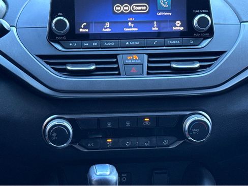 Certified 2023 Nissan Altima 2.5 SR image 8