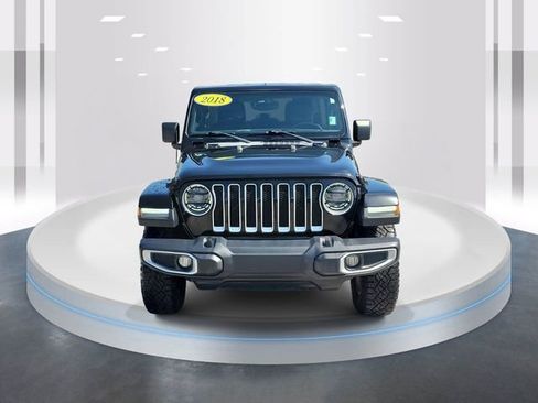 Used 2018 Jeep Wrangler Unlimited Sahara w/ LED Lighting Group AWD/4WD image 2