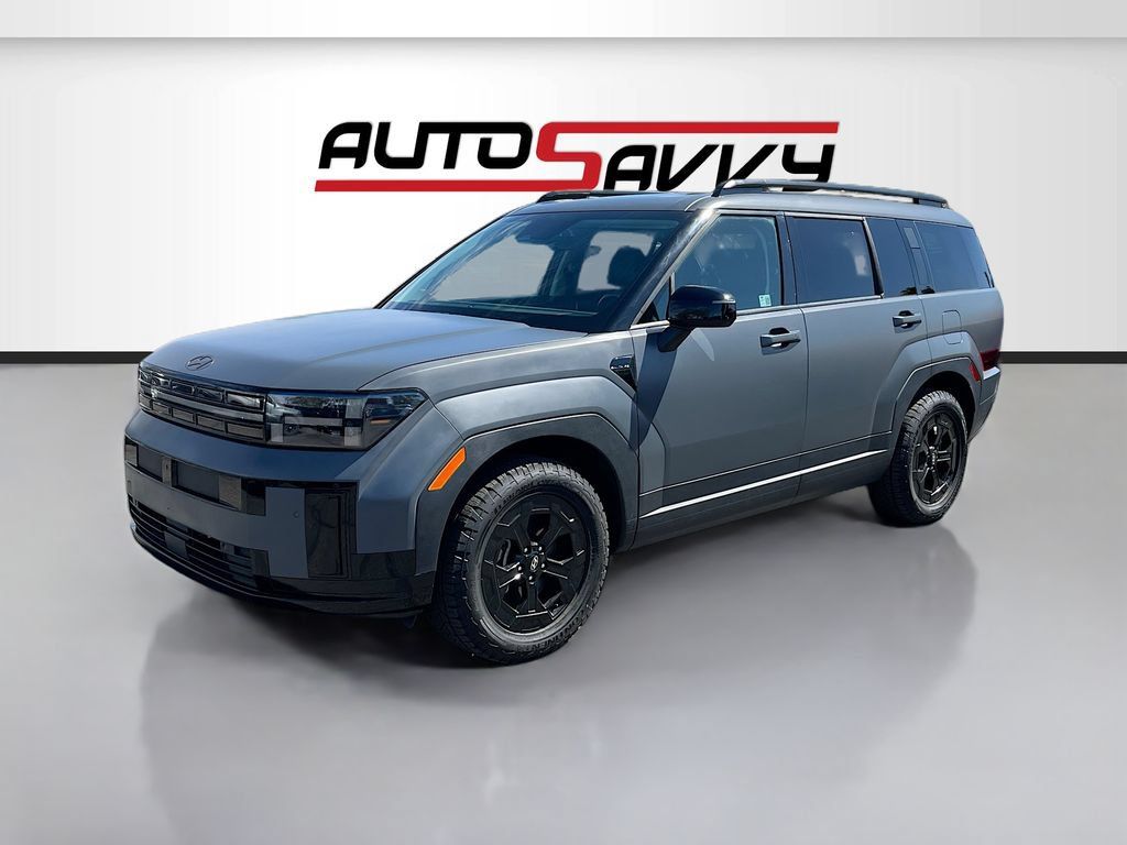 Used 2025 Hyundai Santa Fe XRT AWD/4WD image 3