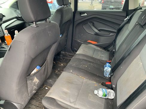 Used 2019 Ford Escape SE image 10