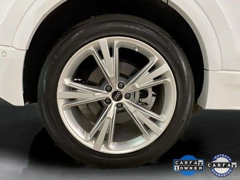 Used 2023 Audi Q8 Premium Plus w/ Premium Plus Package image 31