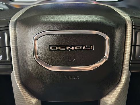 Used 2021 GMC Yukon Denali w/ Denali Ultimate Package AWD/4WD image 49