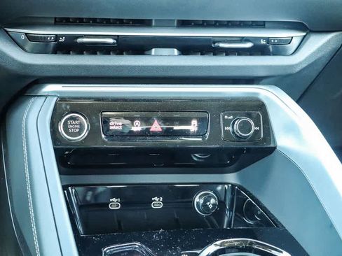 Used 2025 Audi Q5 Premium w/ Convenience Package AWD/4WD image 22