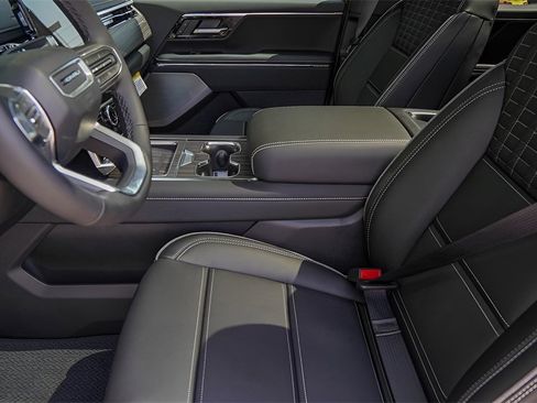 New 2025 GMC Sierra EV Denali image 7