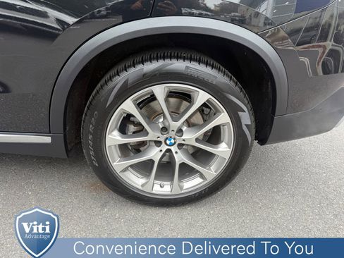 Used 2024 BMW X5 xDrive40i w/ Premium Package image 13